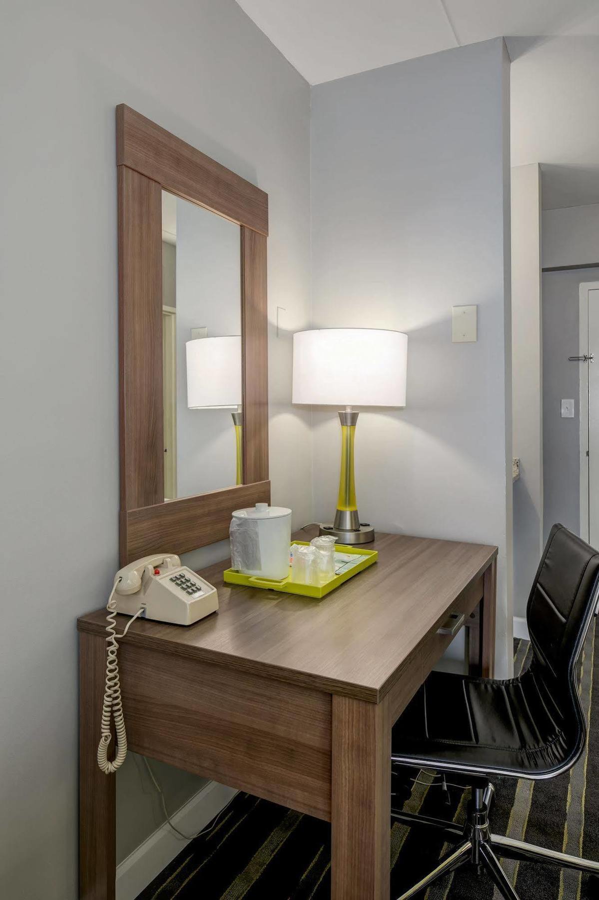 Americana Hotel Arlington Ngoại thất bức ảnh